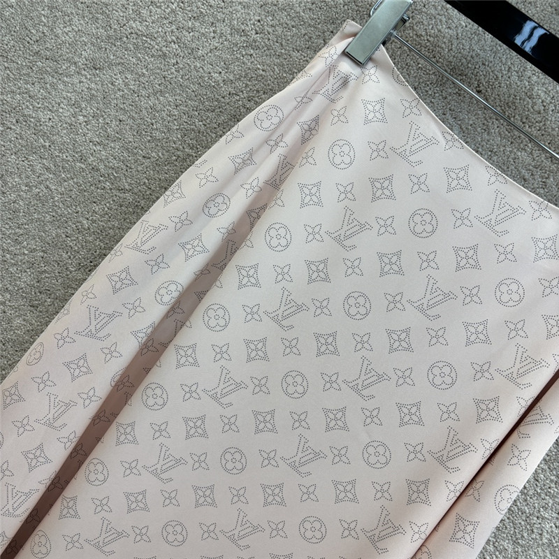 l0vis Vvtt0n lv cherry blossom pink printed long skirt replicas clothes