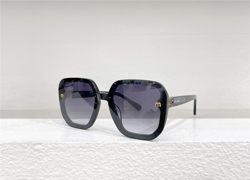 miumiu fashionable luxury sunglasses