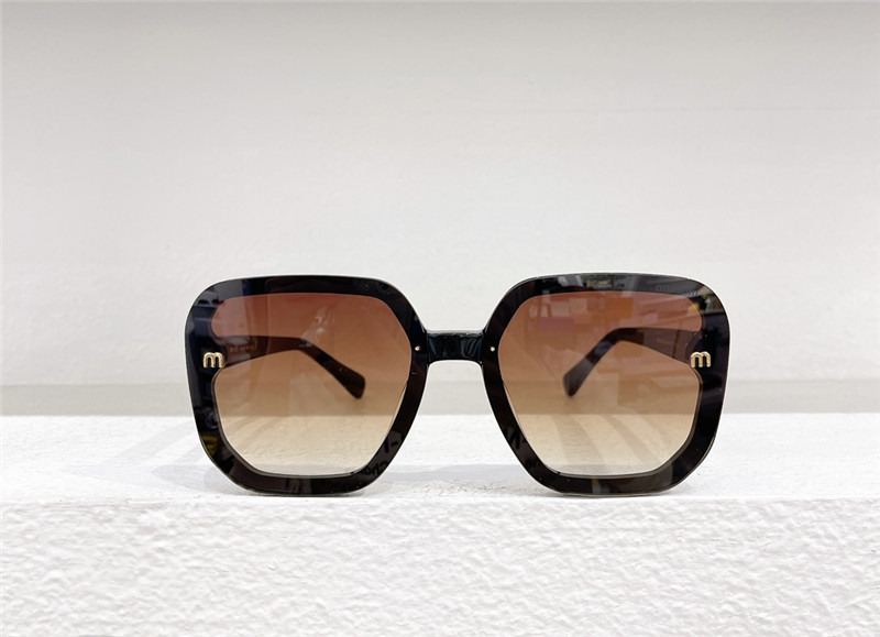 miumiu fashionable luxury sunglasses