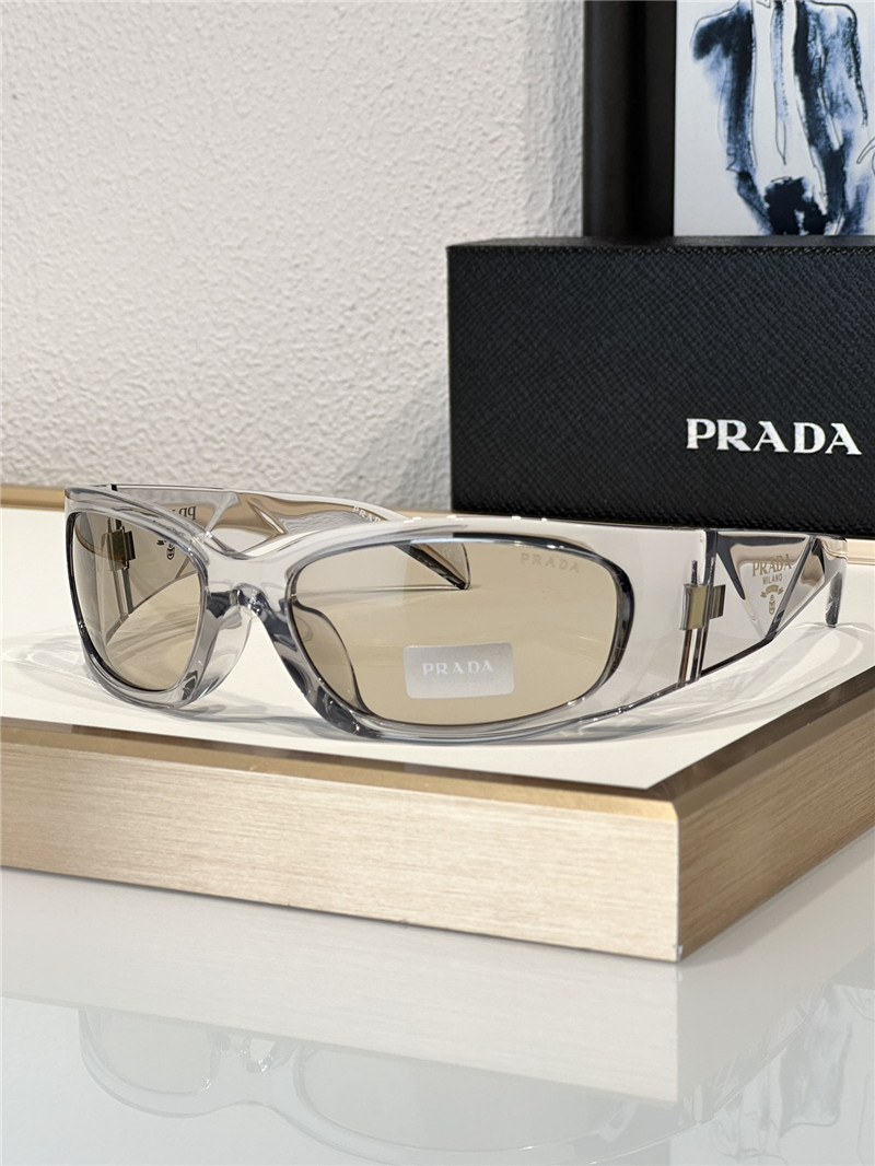 Pra*a sports style sunglasses