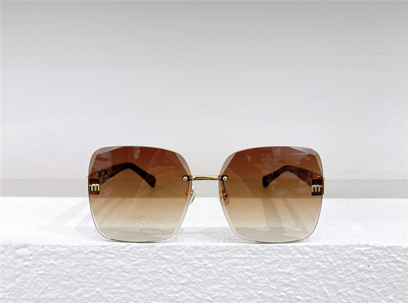 miumiu noble and elegant sunglasses