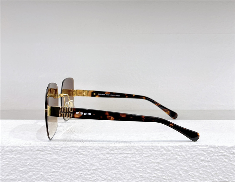 miumiu noble and elegant sunglasses
