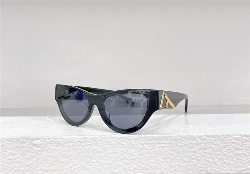 F**di new cat eye sunglasses
