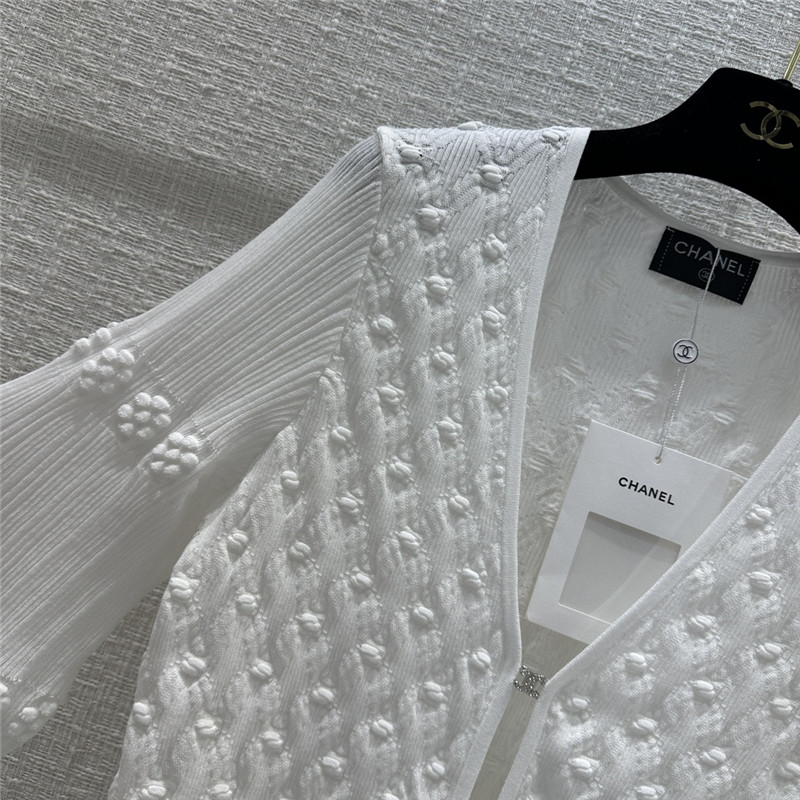 Chanel Hook Fastening Knitted Cardigan in White