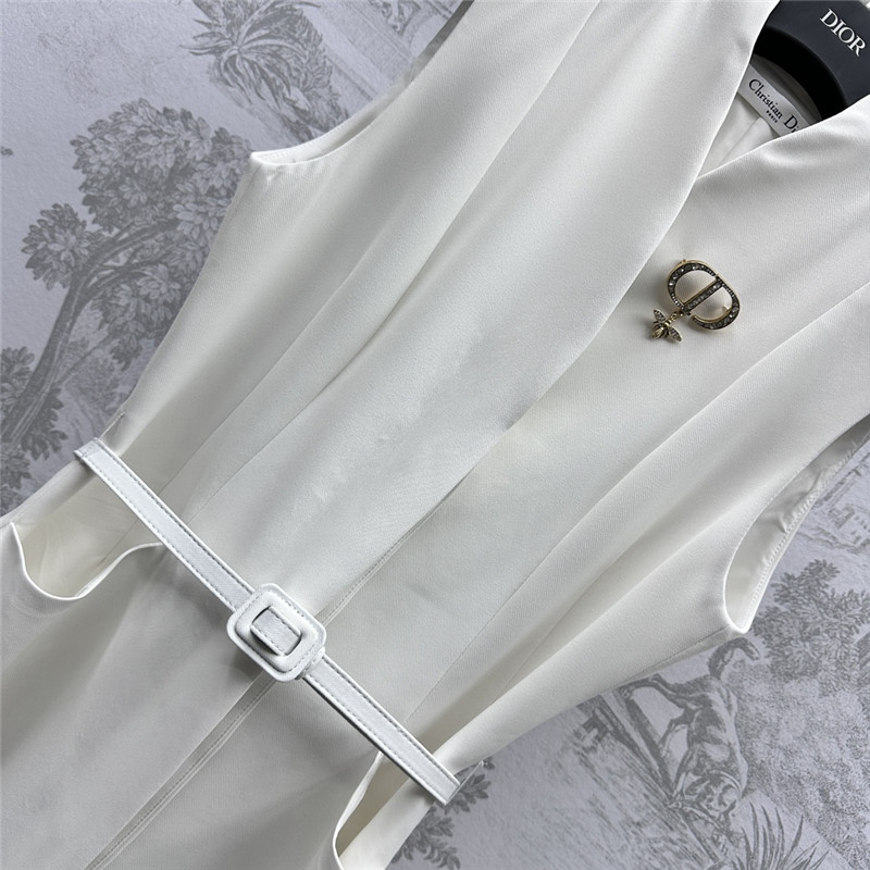 D10r brooch belt vest dress replica clothing sites