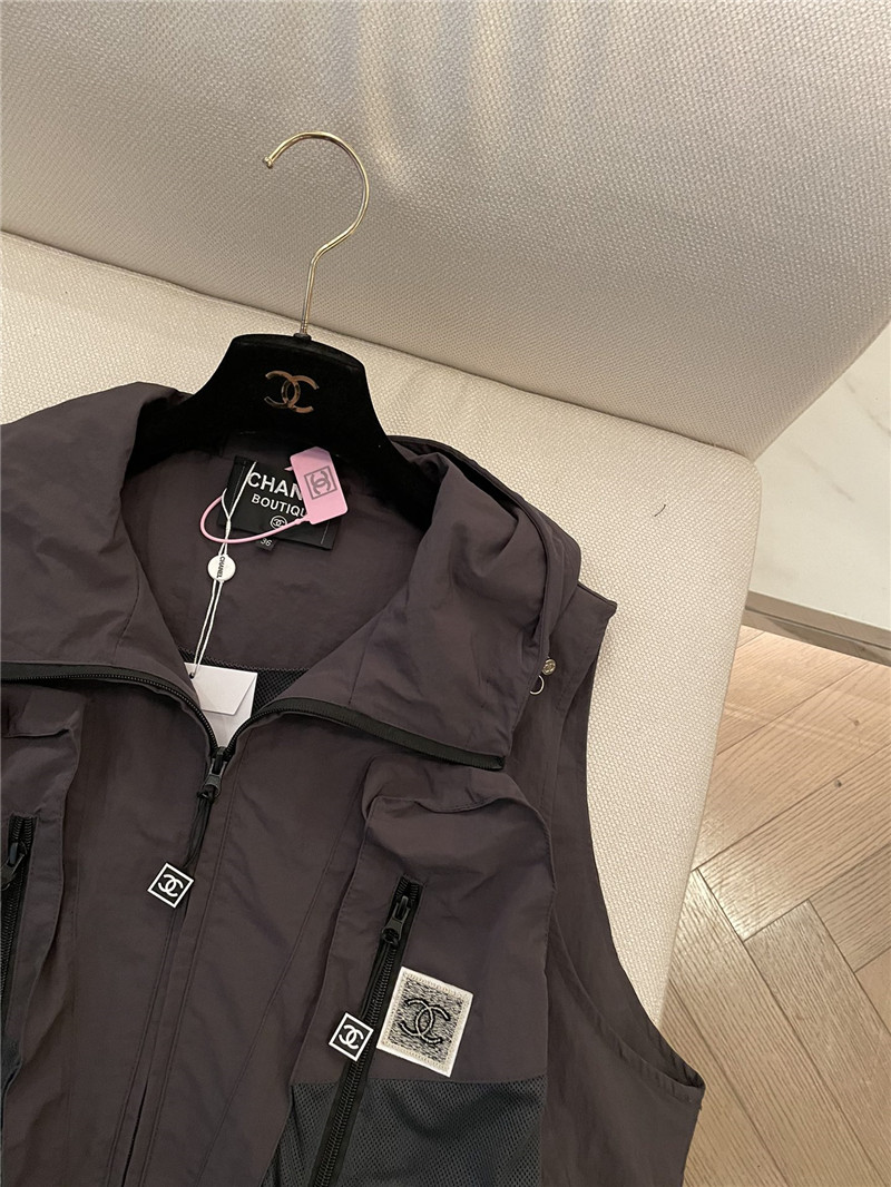 Ch**el short hooded work vest replica d&g clothing