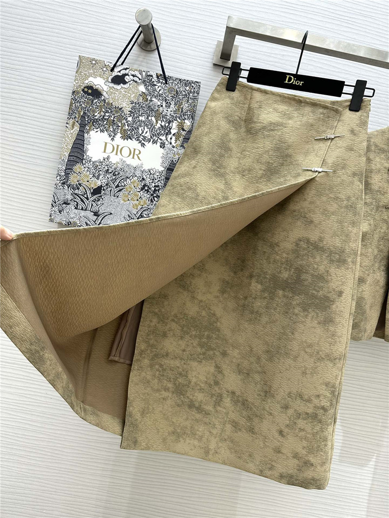 D10r suit dress replica designer clothing websites