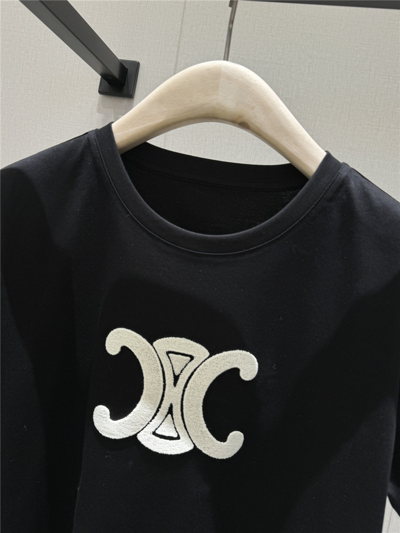 Ce1i*e new toothbrush embroidered t replicas clothes