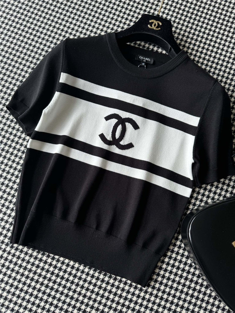 Ch**el logo colorblock knitted t-shirt