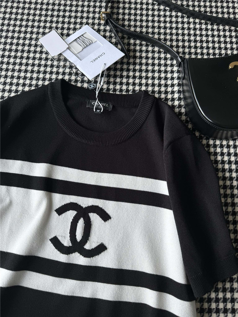 Ch**el logo colorblock knitted t-shirt