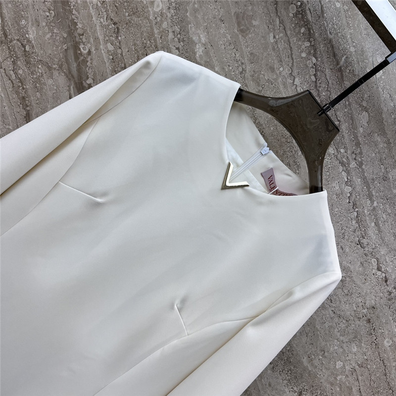 Va1e*ntin0 round neck long sleeve dress replica d&g clothing
