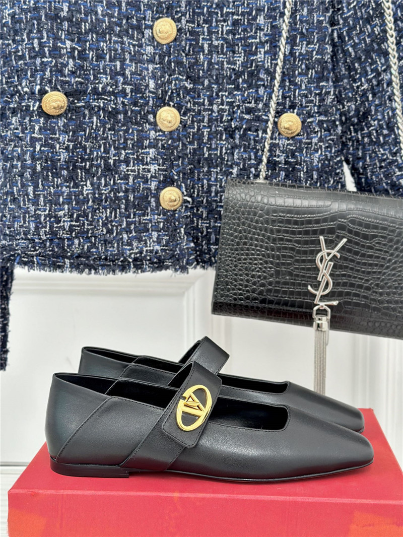 Va1e*ntin0 metal v buckle mary jane shoes replica designer shoes