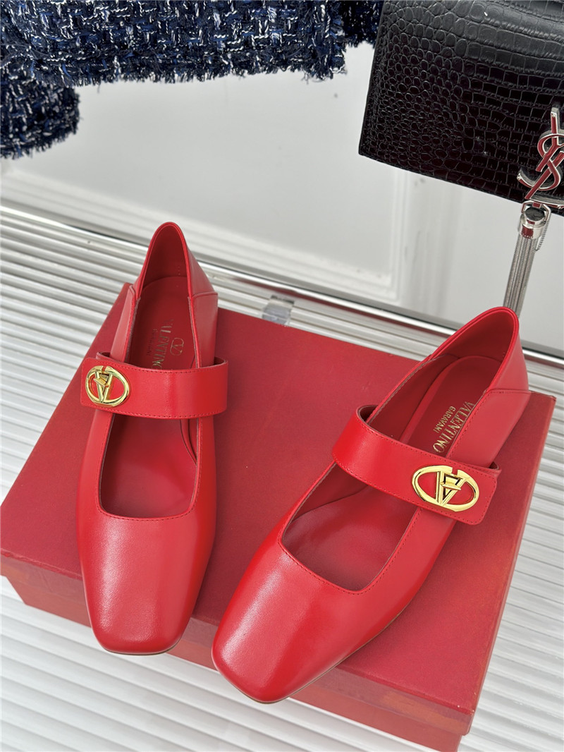 valentino metal v buckle mary jane shoes replica designer shoes