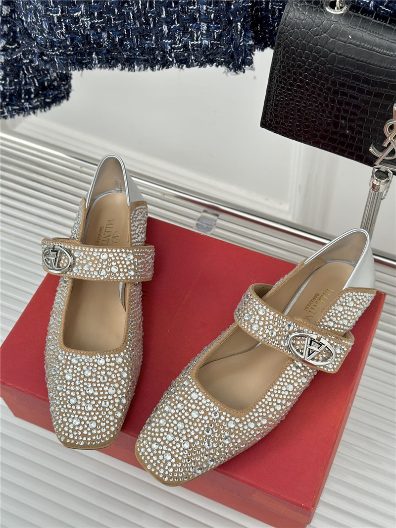 Va1e*ntin0 metal v buckle mary jane shoes replica designer shoes