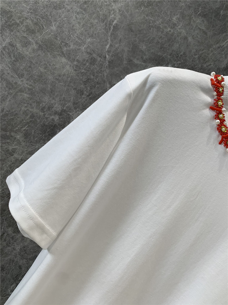 Va1e*ntin0 round neck short sleeve t-shirt replica clothing sites