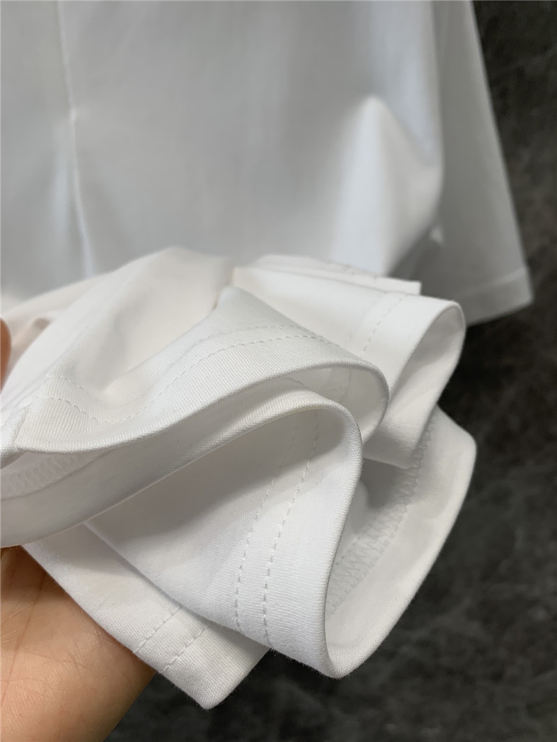 Va1e*ntin0 round neck short sleeve t-shirt replica clothing sites