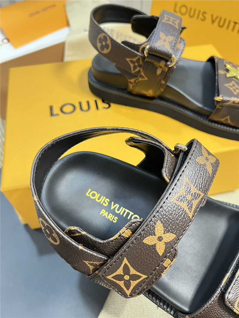 l0vis Vvtt0n lv catwalk style thick sole sandals replica shoes