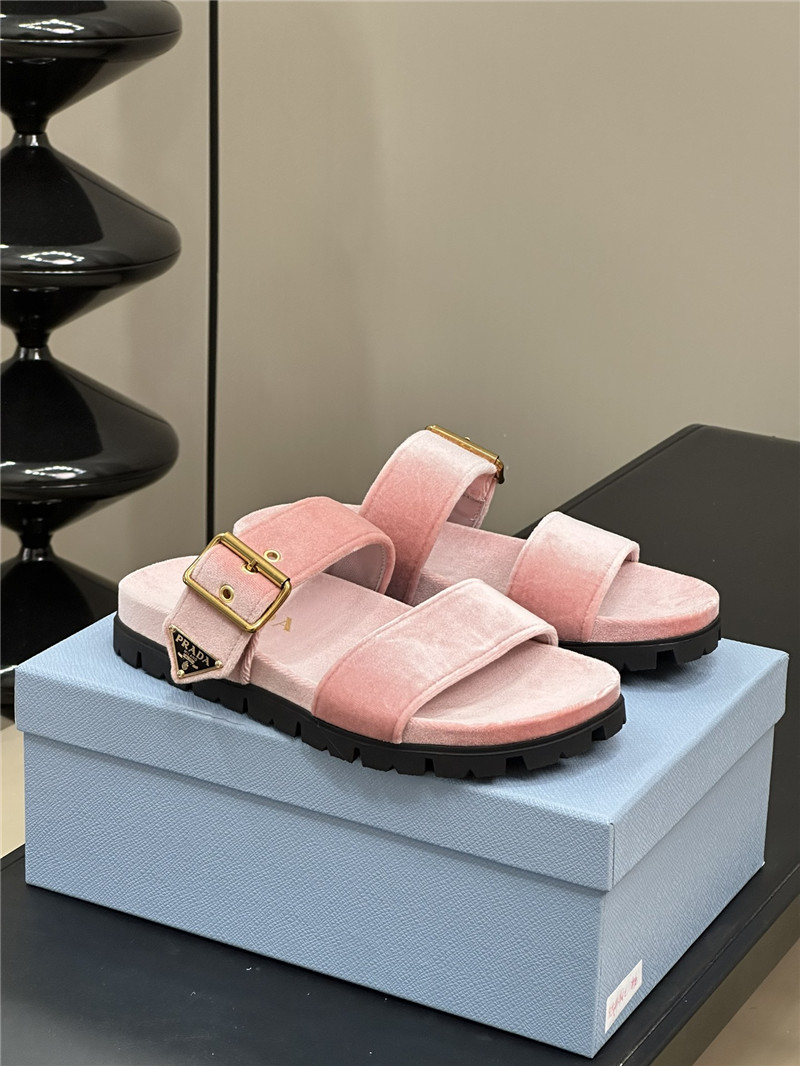 Pra*a women’s low top sneakers