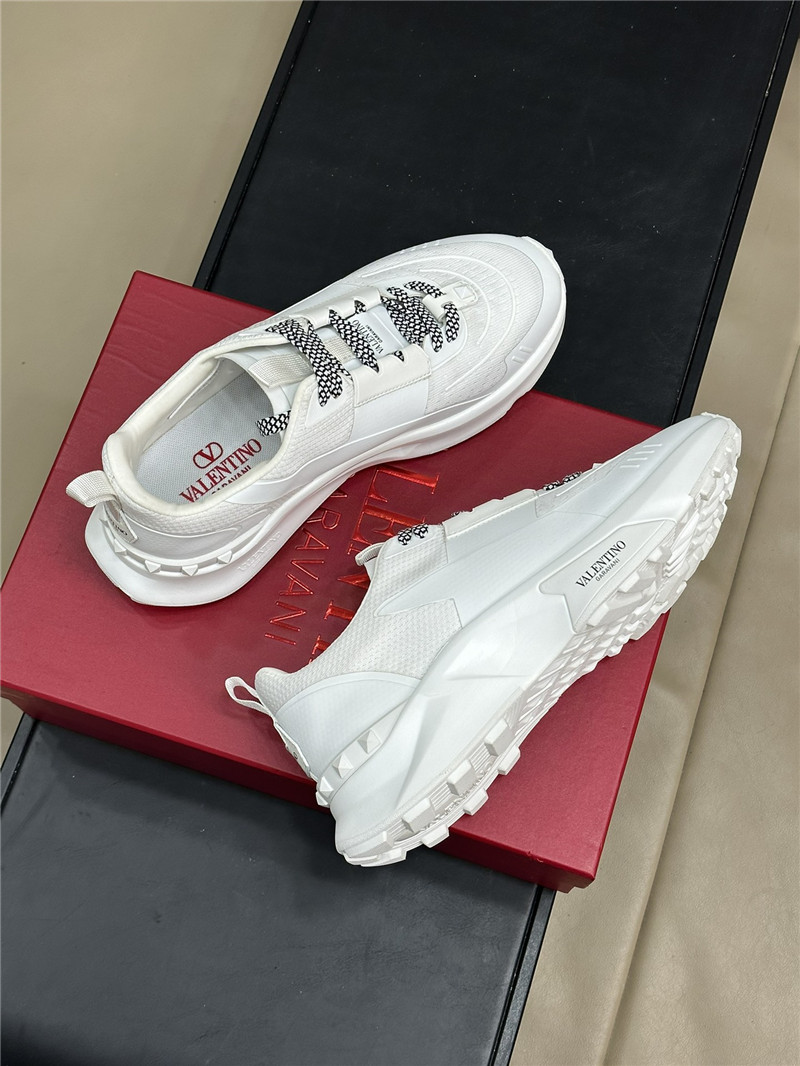 Va1e*ntin0 garavani true act sneakers