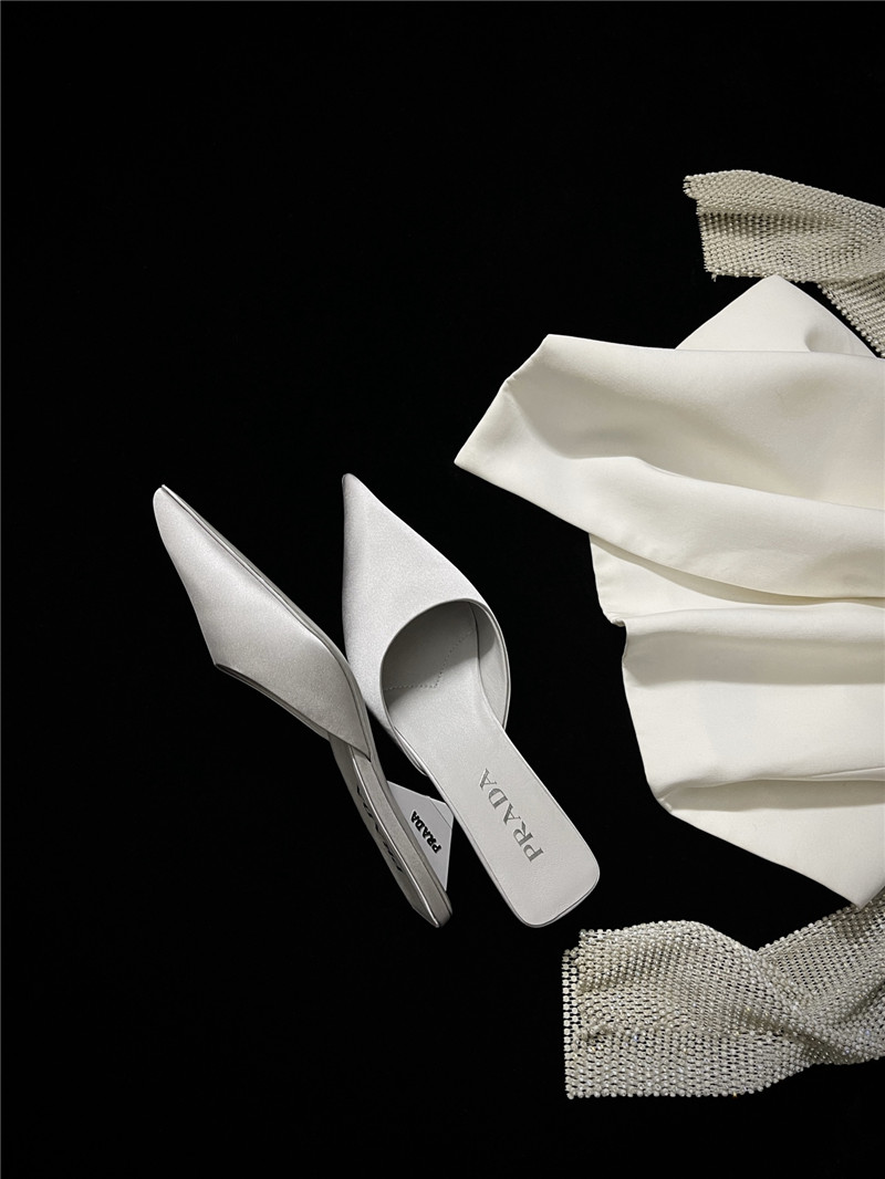 Pra*a pointed toe kitten heel slippers replica shoes