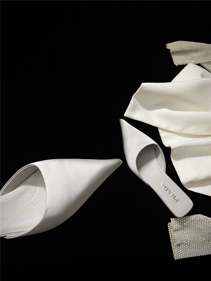 Pra*a pointed toe kitten heel slippers replica shoes