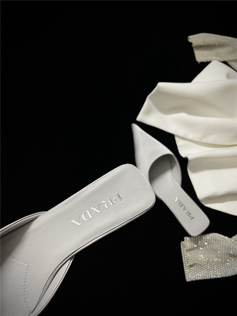 Pra*a pointed toe kitten heel slippers replica shoes