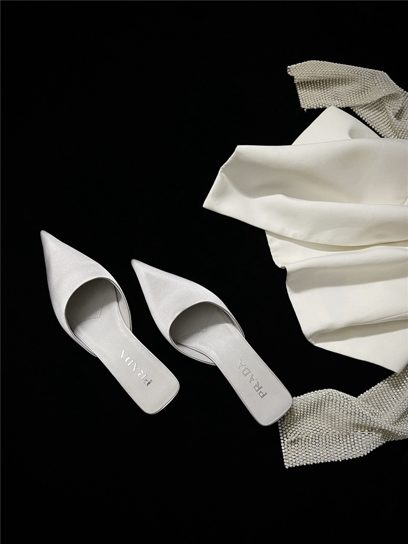 Pra*a pointed toe kitten heel slippers replica shoes