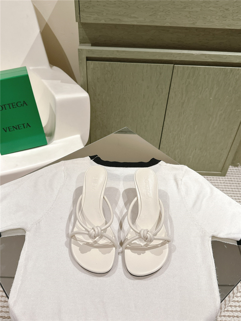 Bottega Veneta woven flip-flops margiela replica shoes