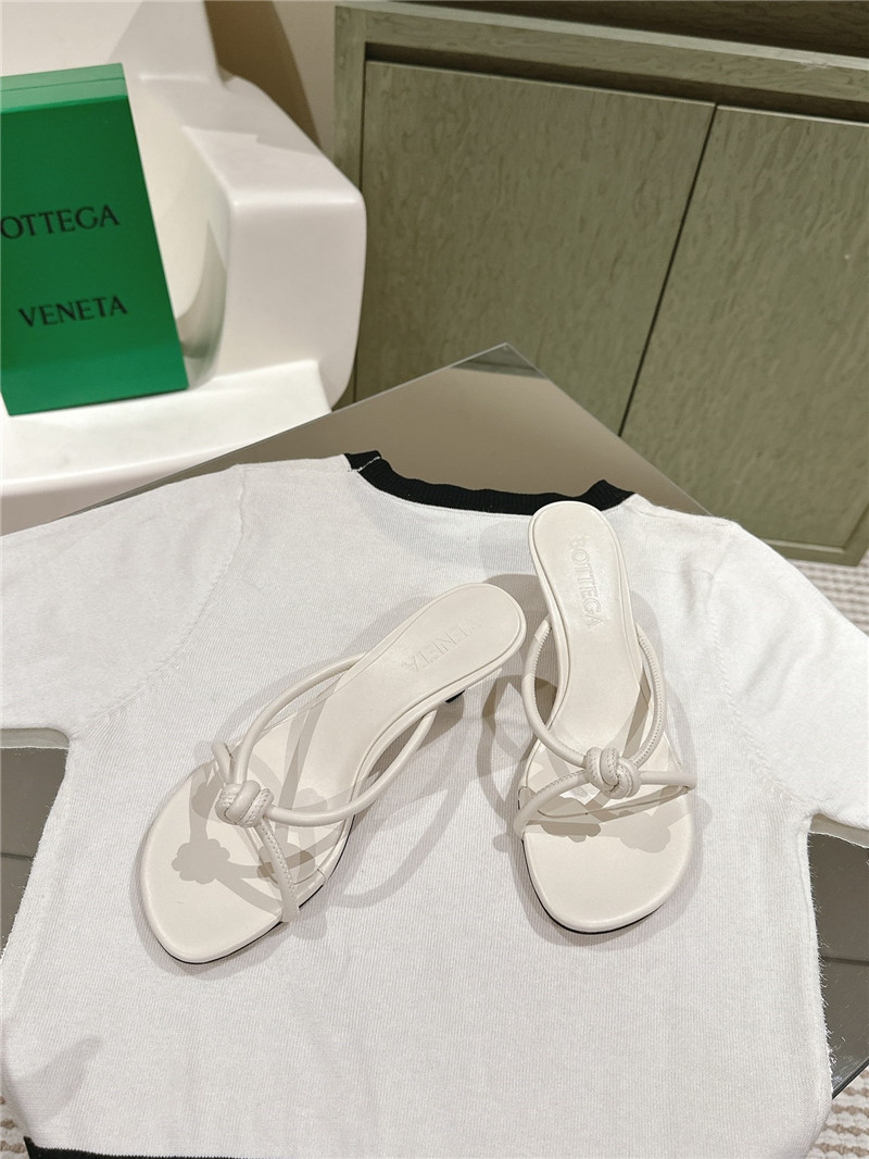 Bottega Veneta woven flip-flops margiela replica shoes