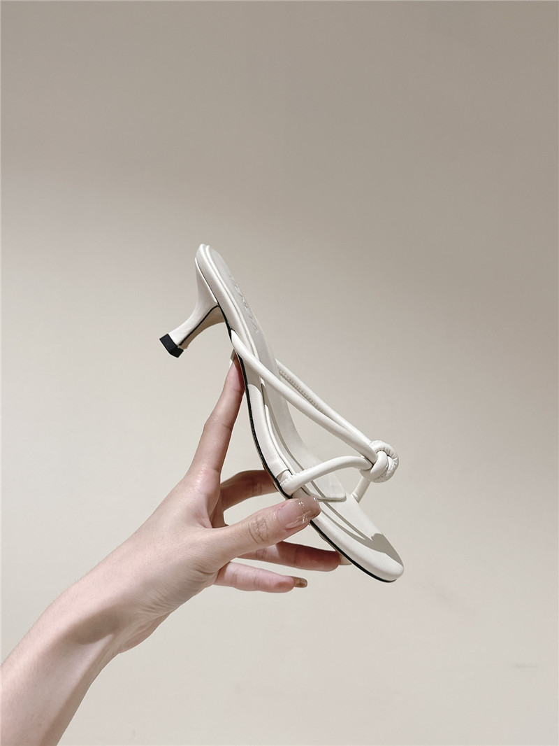 Bottega Veneta woven flip-flops margiela replica shoes