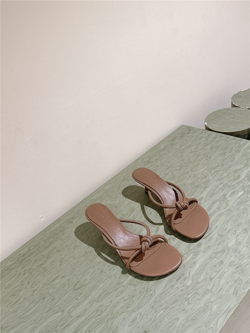 Bottega Veneta woven flip-flops margiela replica shoes