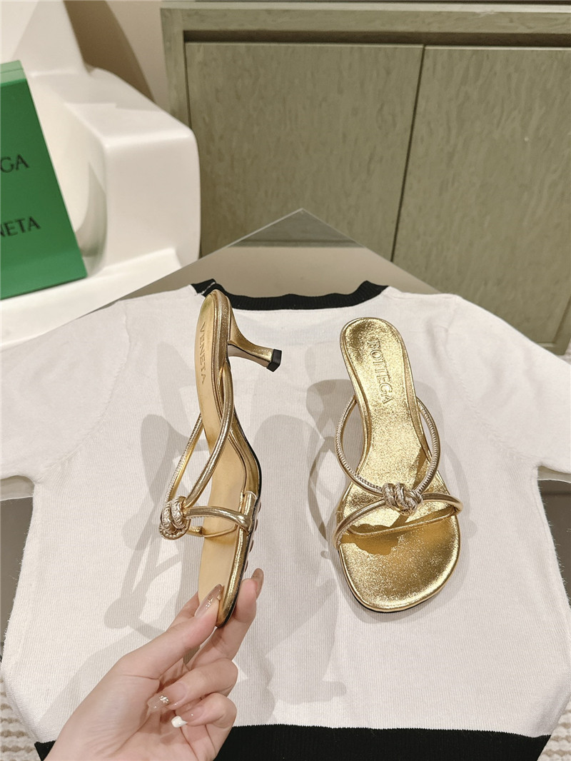 Bottega Veneta woven flip-flops margiela replica shoes