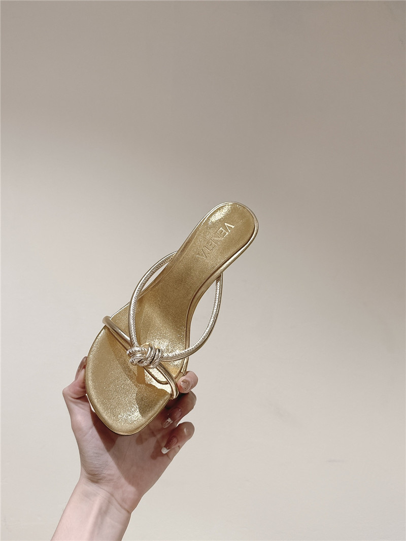 Bottega Veneta woven flip-flops margiela replica shoes