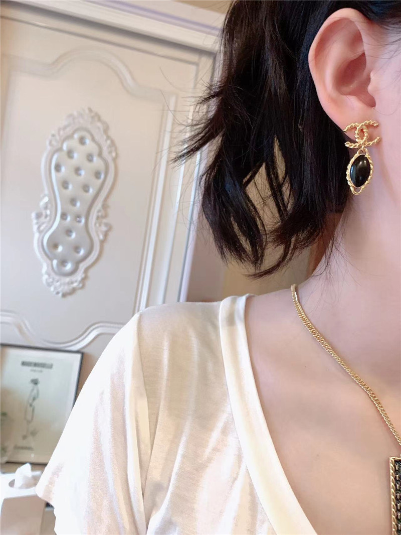 ch**el twisted double c D1am0nd earrings