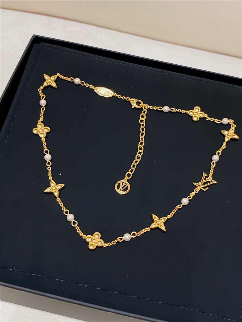 l0vis Vvtt0n lv green gold flower pearl necklace