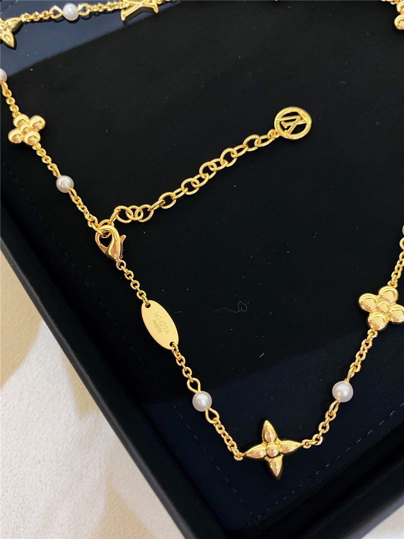 l0vis Vvtt0n lv green gold flower pearl necklace