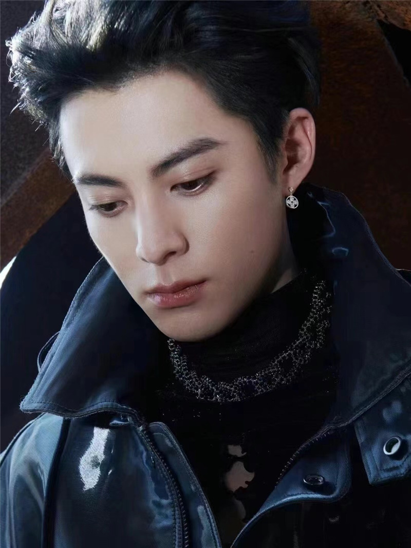 l0vis Vvtt0n lv idylle blossom earrings