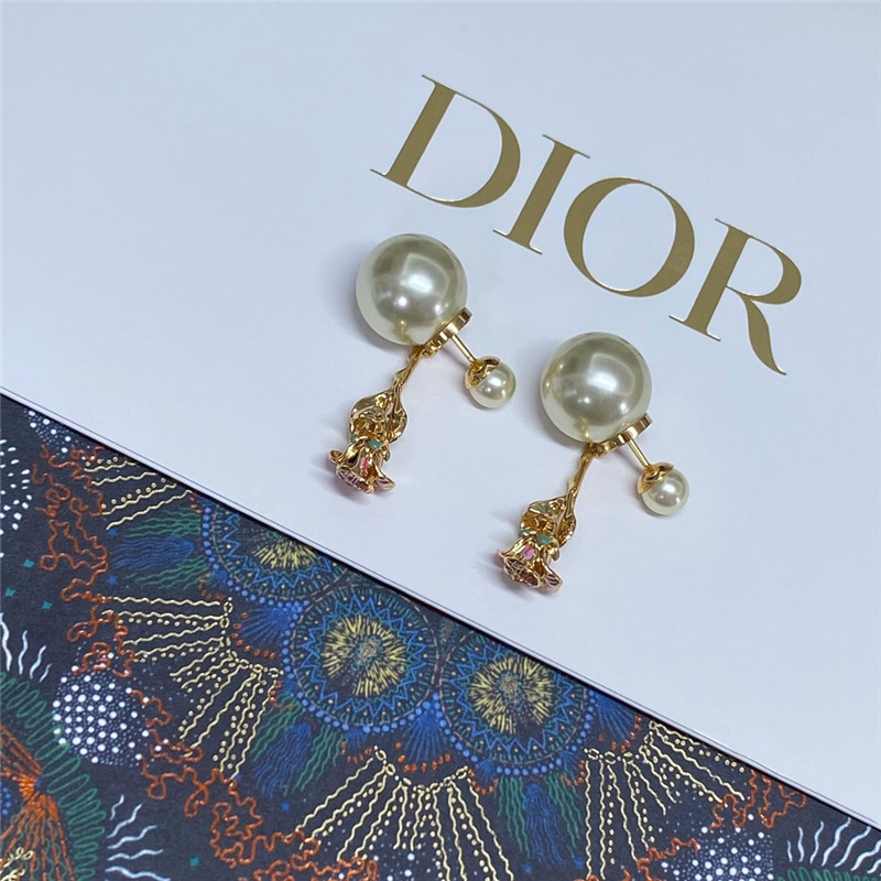 D10r rose earrings
