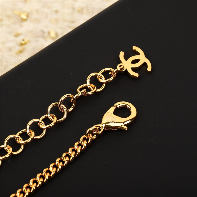 Ch**el rhombus pearl waist chain