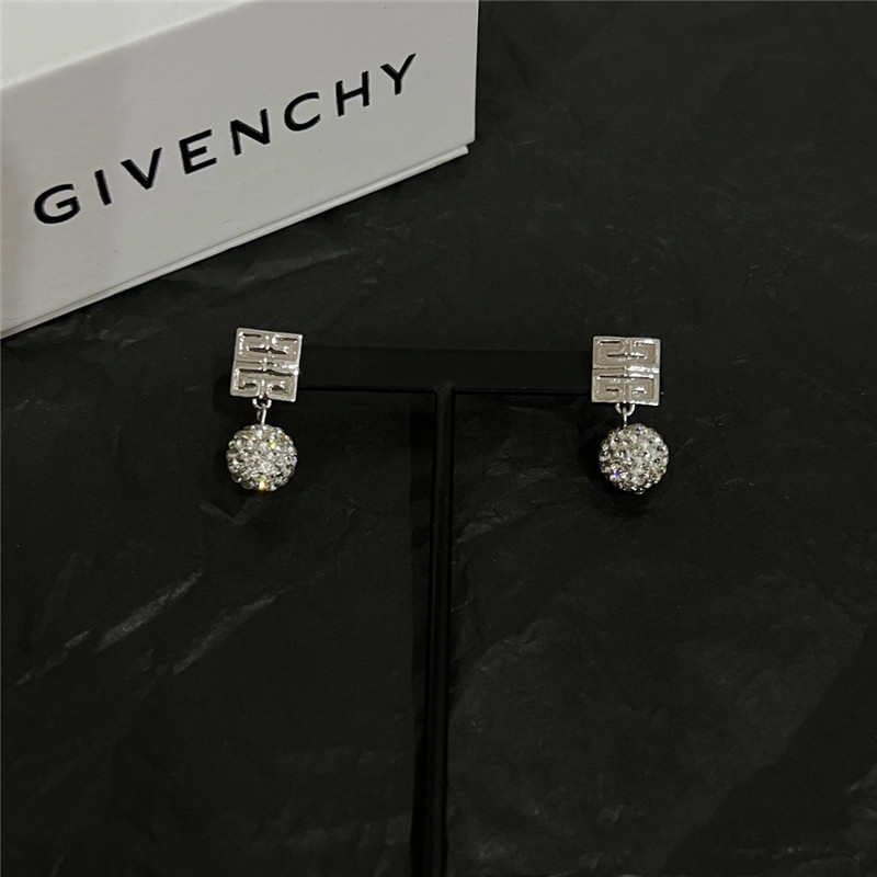 Givenchy second-hand earrings