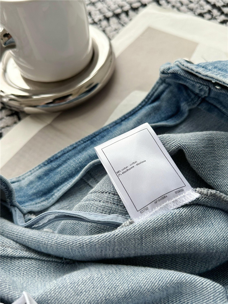 Chanel Double Pocket Embroidered Jeans