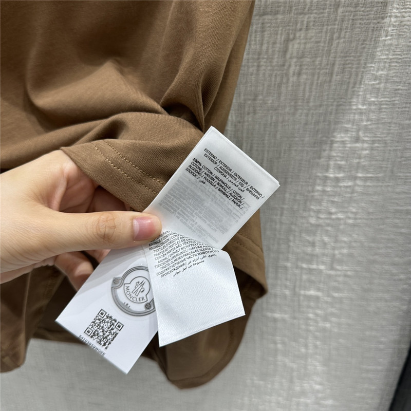 Moncler Short Sleeve T-Shirt Brown