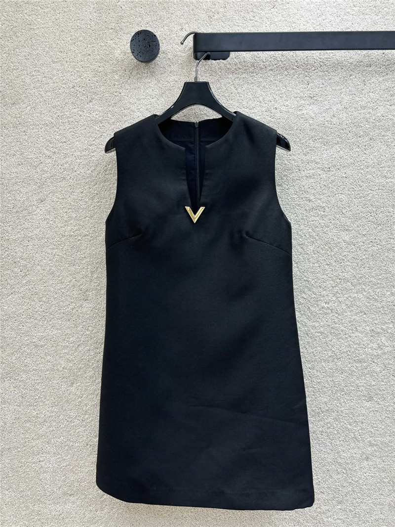 valentino v button sleeveless dress replica clothing sites