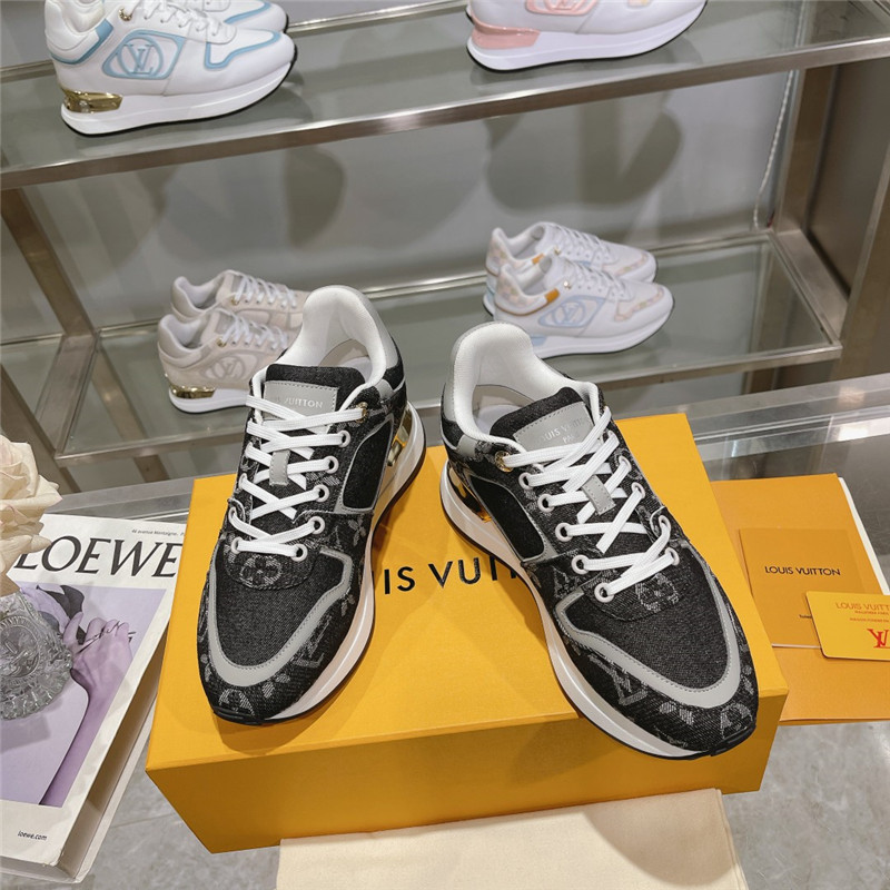 l0vis Vvtt0n lv logo run away sneakers for women