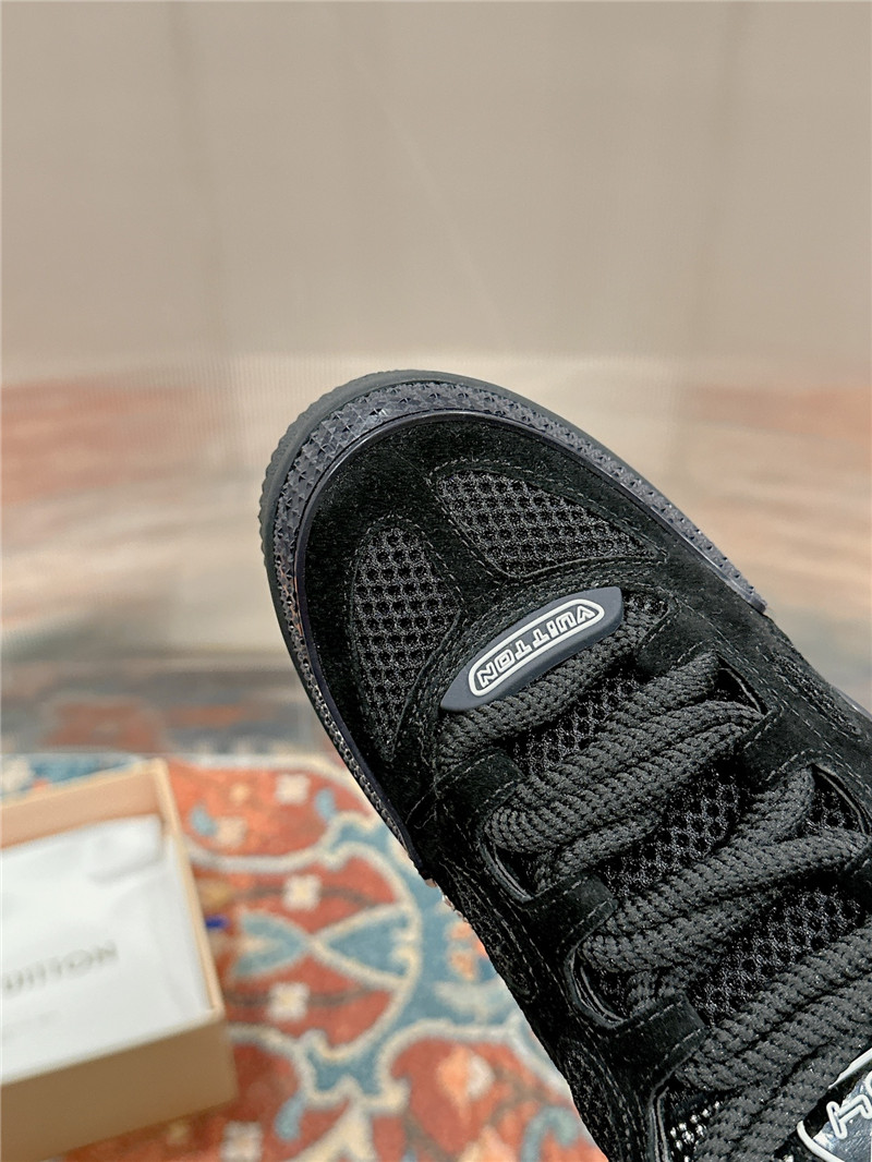 l0vis Vvtt0n lv skate trainers