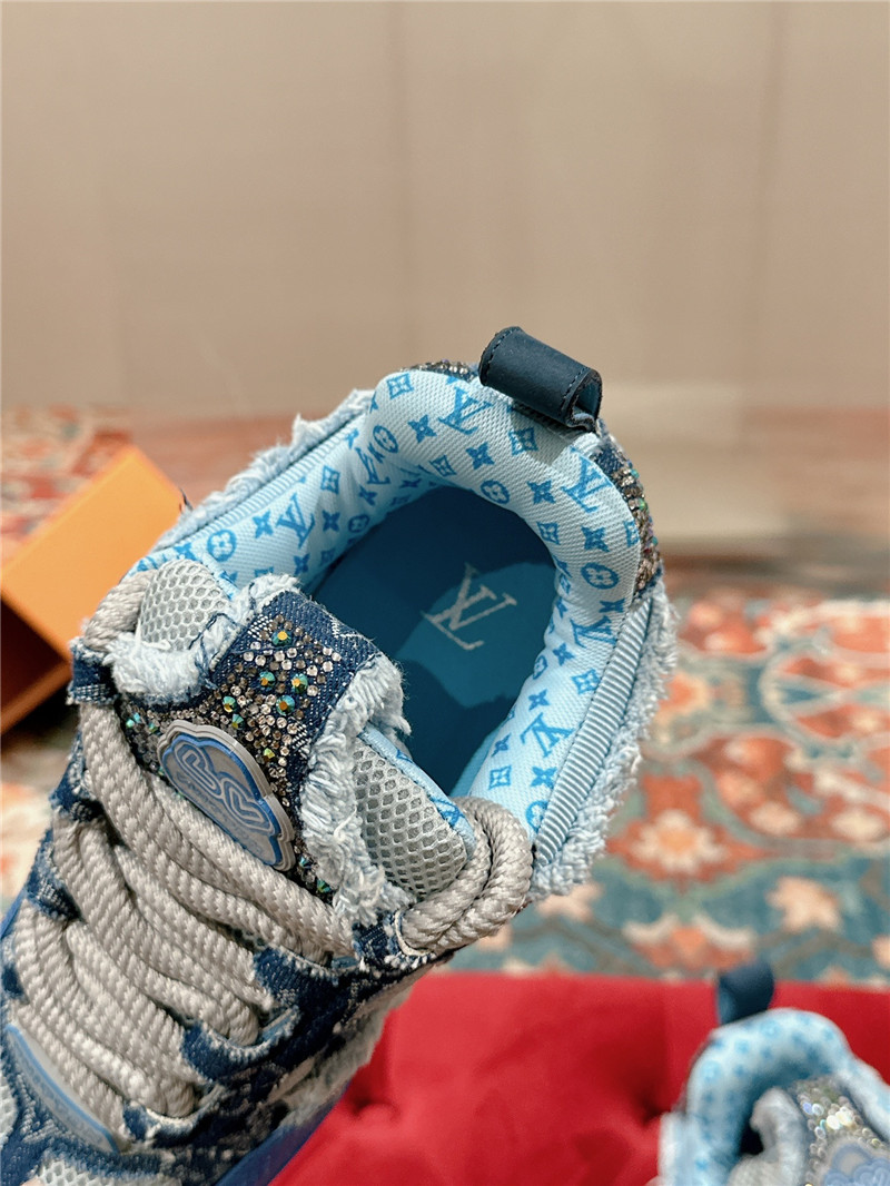 l0vis Vvtt0n lv skate trainers in blue