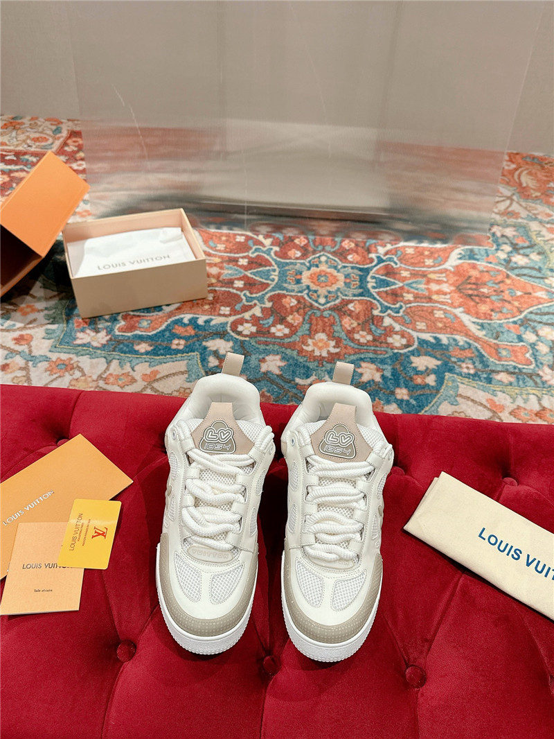 l0vis Vvtt0n lv women¡¯s beige skate trainers