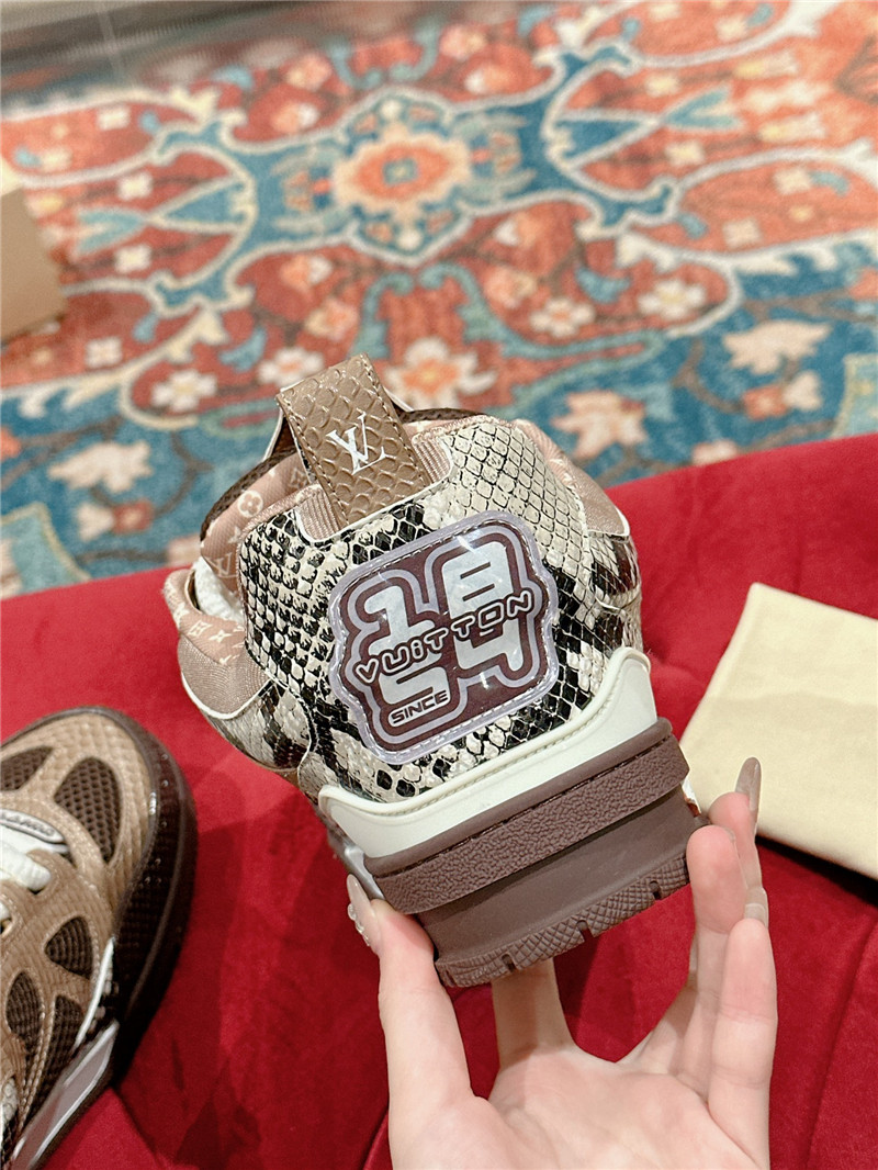 l0vis Vvtt0n lv women¡¯s brown skate trainers