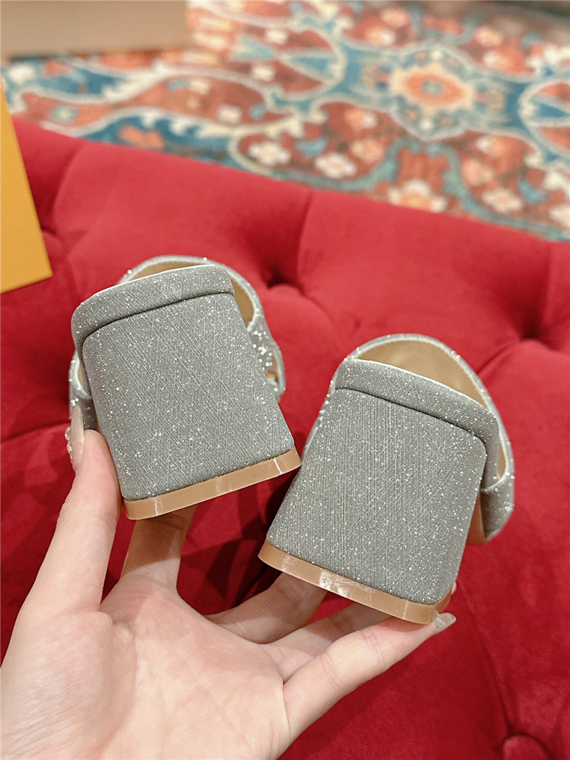 l0vis vvtt0n lv thick heel sandals ma1s0n Marg*e1a replica shoes