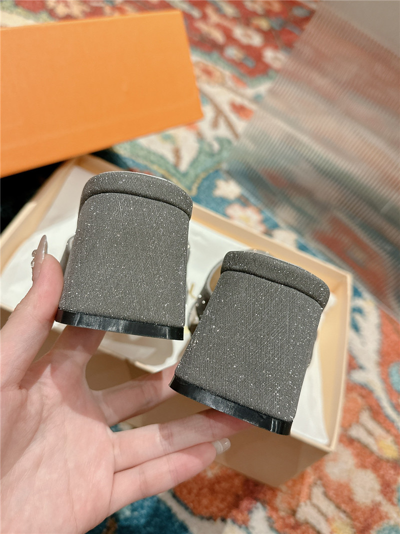 l0vis vvtt0n lv thick heel sandals ma1s0n Marg*e1a replica shoes